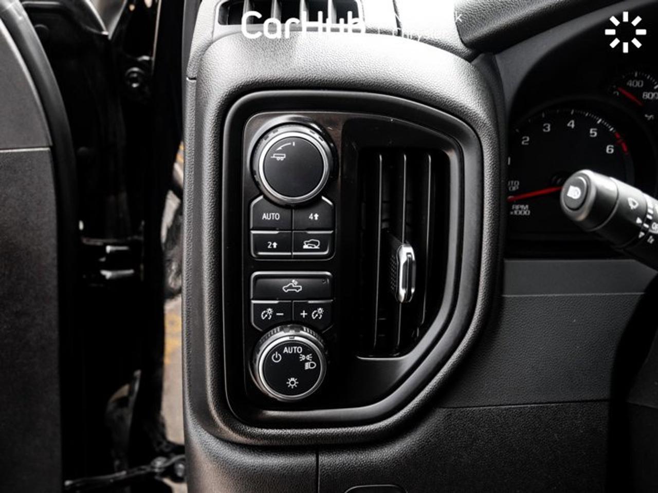 2024 Chevrolet Silverado 1500 Custom 147'' 6 Passenger Tonneau Cover Apple CarPlay Android Auto Photo