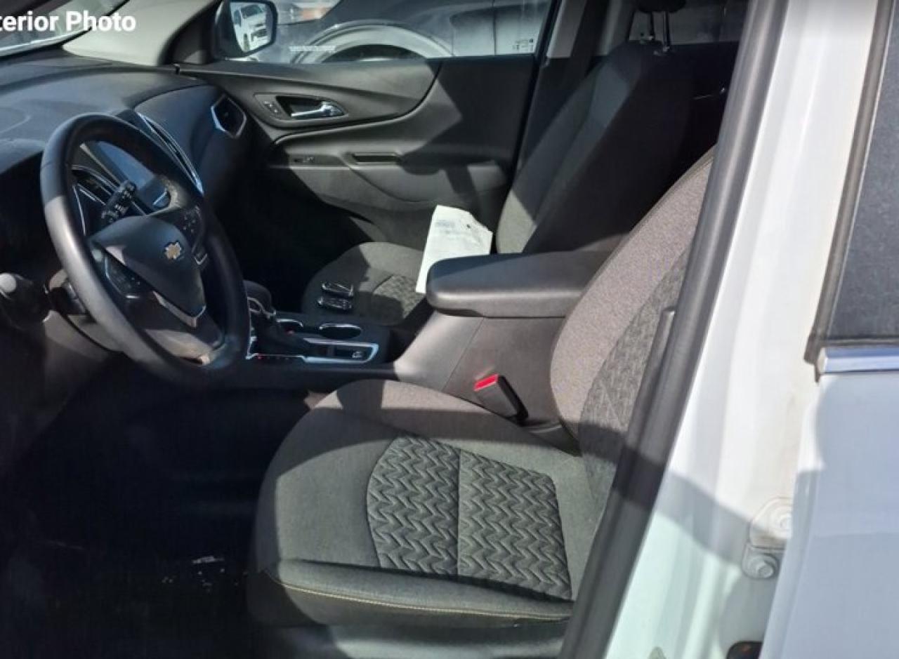 2024 Chevrolet Equinox LT AWD | Heated Seats | Power Seat | CarPlay + Android | Rear Camera | Alloy Wheels and More ! Photo2