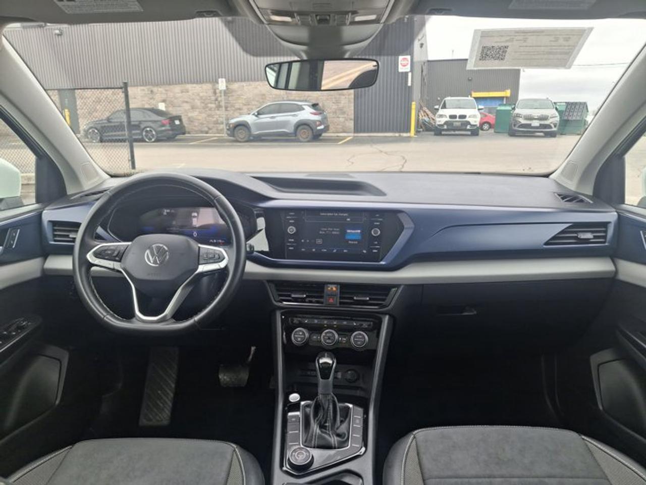 2023 Volkswagen Taos Comfortline AWD | Sunroof | Adaptive Cruise | Power Seat | Heated Seats | CarPlay + Android & More ! Photo