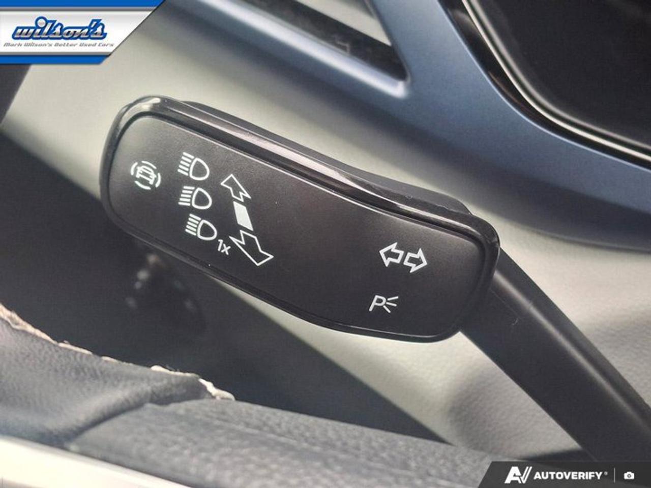 2023 Volkswagen Taos Comfortline AWD | Sunroof | Adaptive Cruise | Power Seat | Heated Seats | CarPlay + Android & More ! Photo
