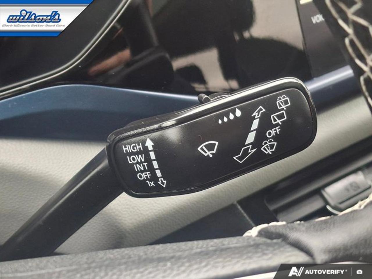 2023 Volkswagen Taos Comfortline AWD | Sunroof | Adaptive Cruise | Power Seat | Heated Seats | CarPlay + Android & More ! Photo
