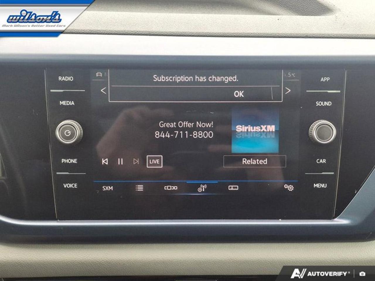 2023 Volkswagen Taos Comfortline AWD | Sunroof | Adaptive Cruise | Power Seat | Heated Seats | CarPlay + Android & More ! Photo