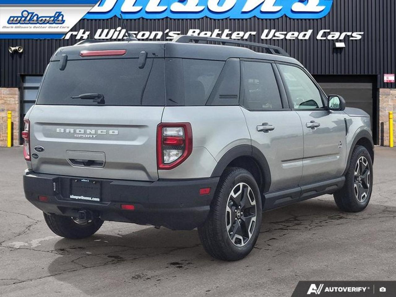 2023 Ford Bronco Sport Outer Banks 4WD | Tow Pkg | Leather Trim | Sunroof | Adaptive Cruise | Nav | B&O Audio & More! Photo4