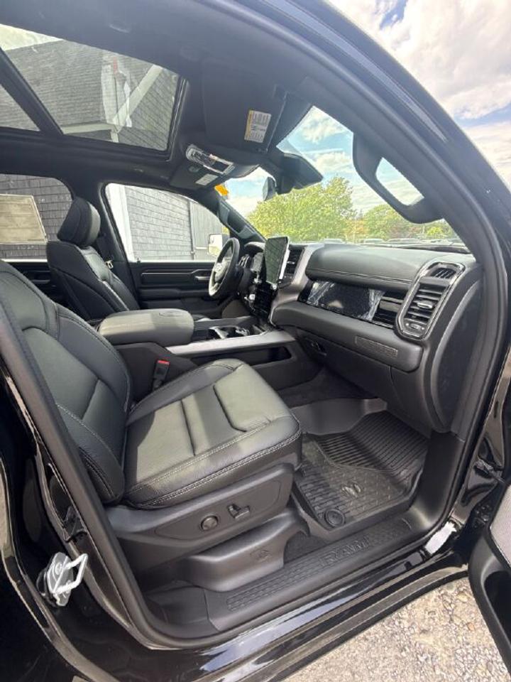 2026 RAM 1500 SPORT Photo