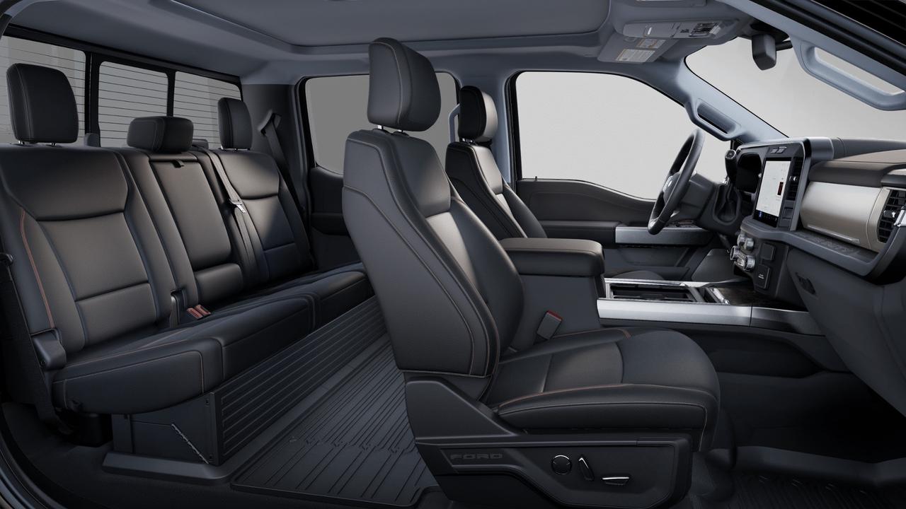 2025 Ford F-250 Super Duty SRW Lariat Photo