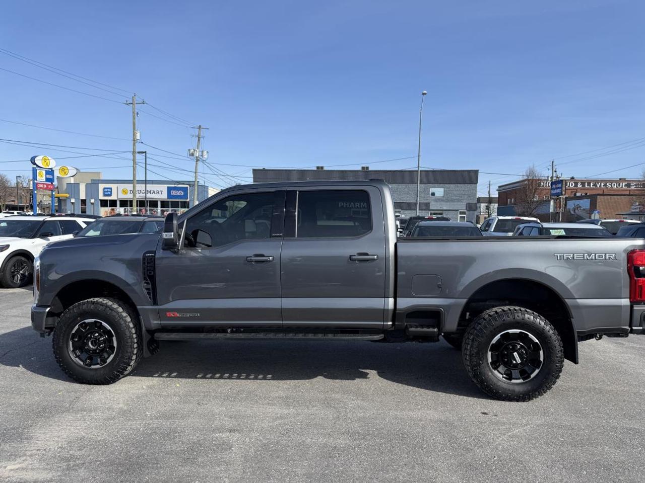 2025 Ford F-250 Super Duty SRW Lariat Photo