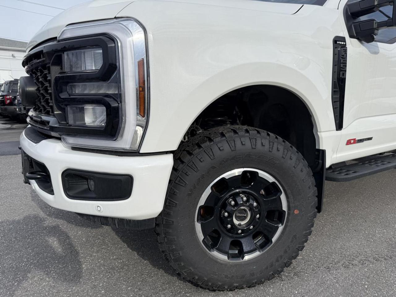 2025 Ford F-250 Super Duty SRW Lariat Photo