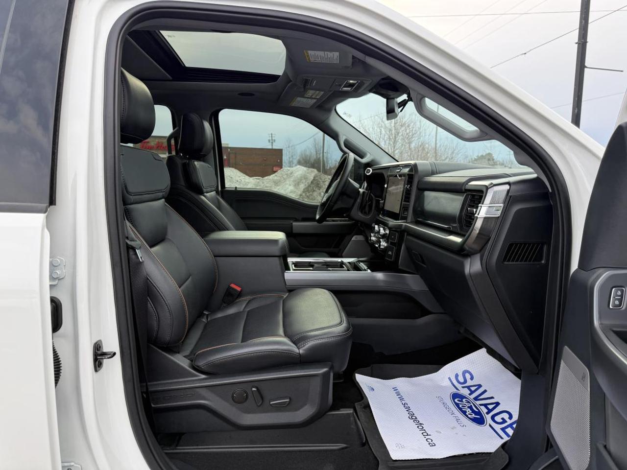 2025 Ford F-250 Super Duty SRW Lariat Photo