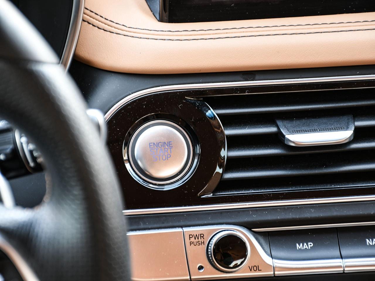 2023 Genesis G70 2.0T Advanced AWD Photo