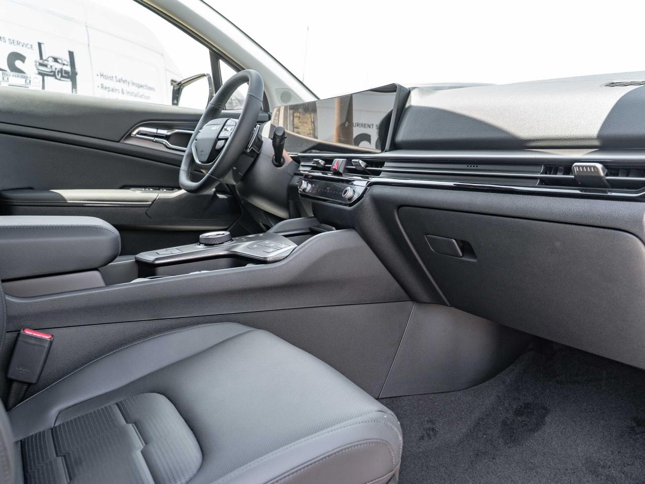 2026 Kia Sportage Hybrid SX AWD w/Black Interior Photo