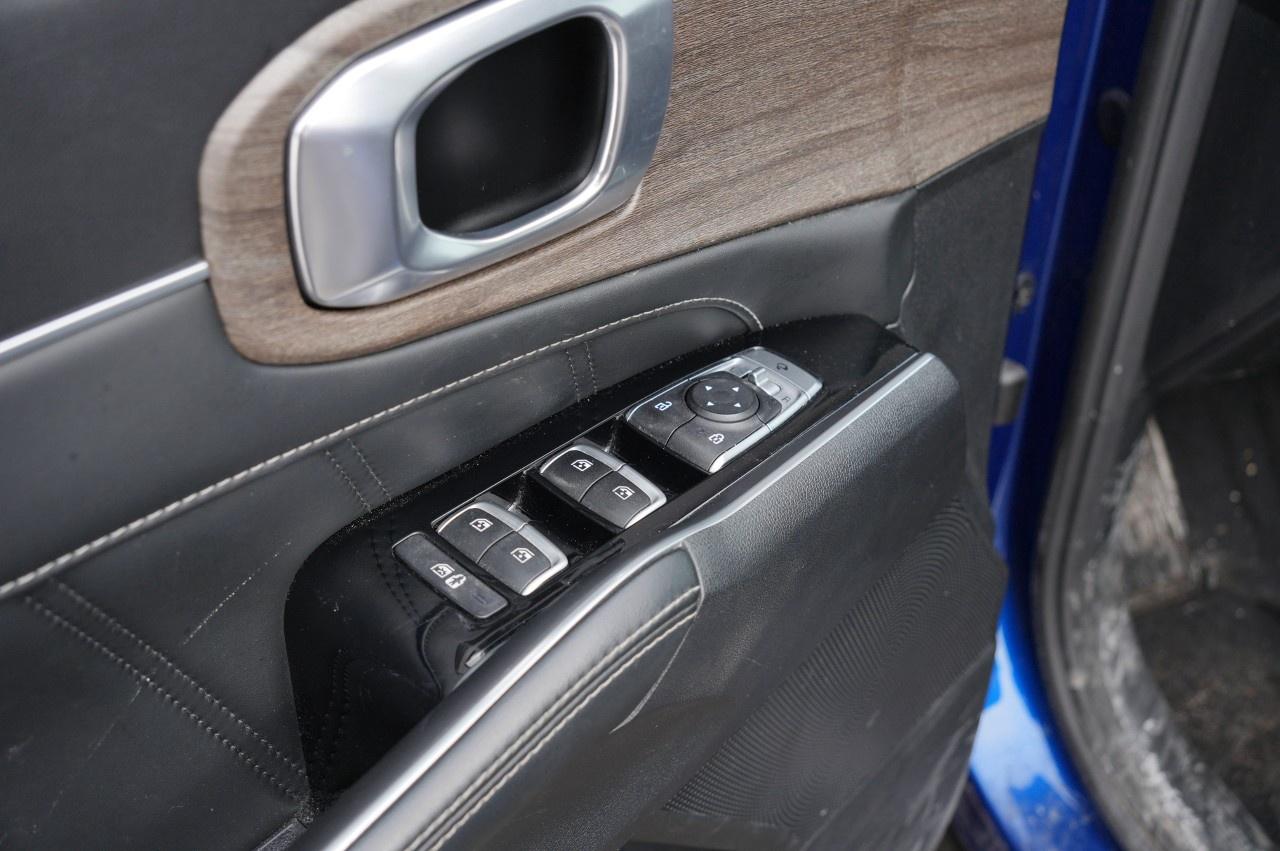 2021 Kia Sorento EX  AWD Photo