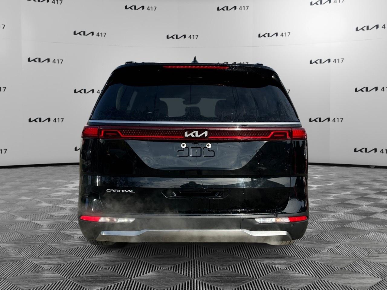 2024 Kia Carnival EX FWD Photo