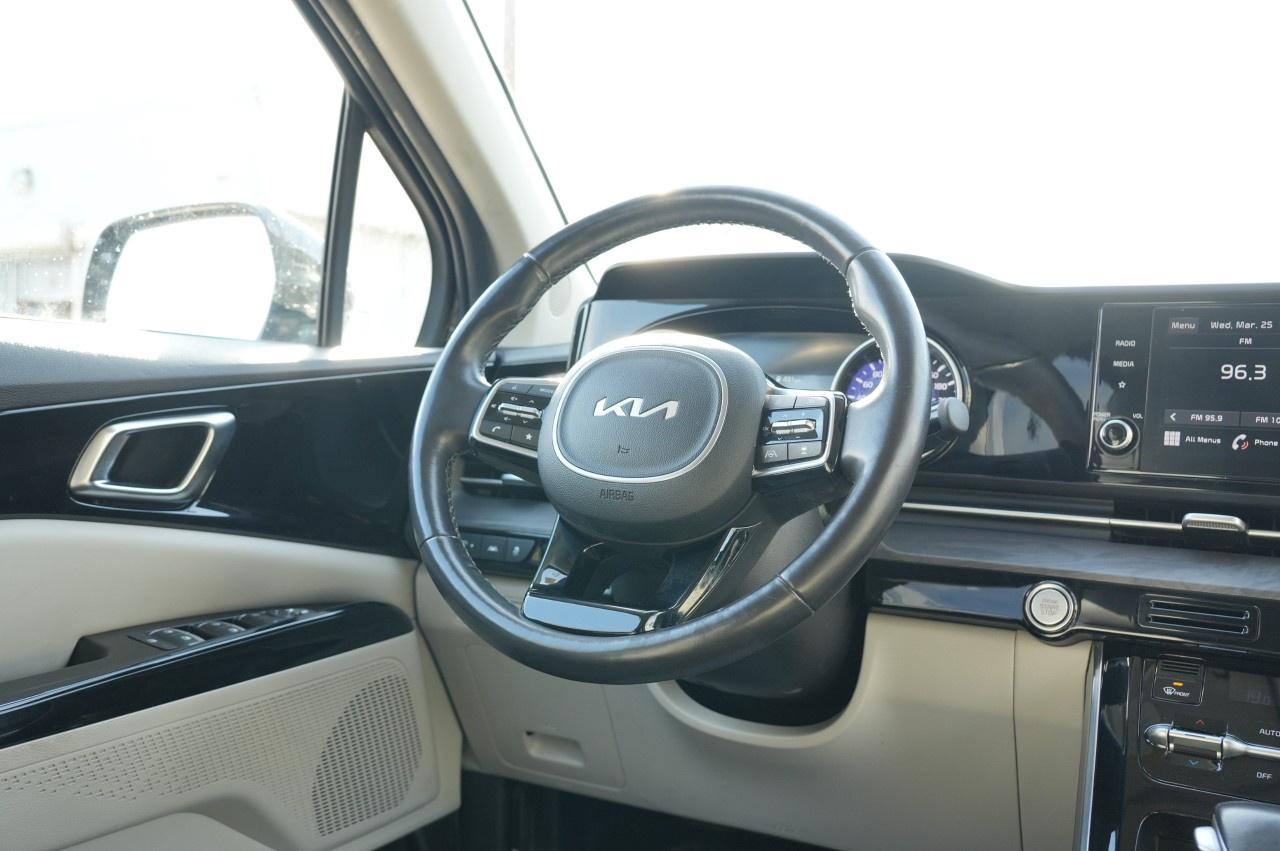 2024 Kia Carnival EX FWD Photo