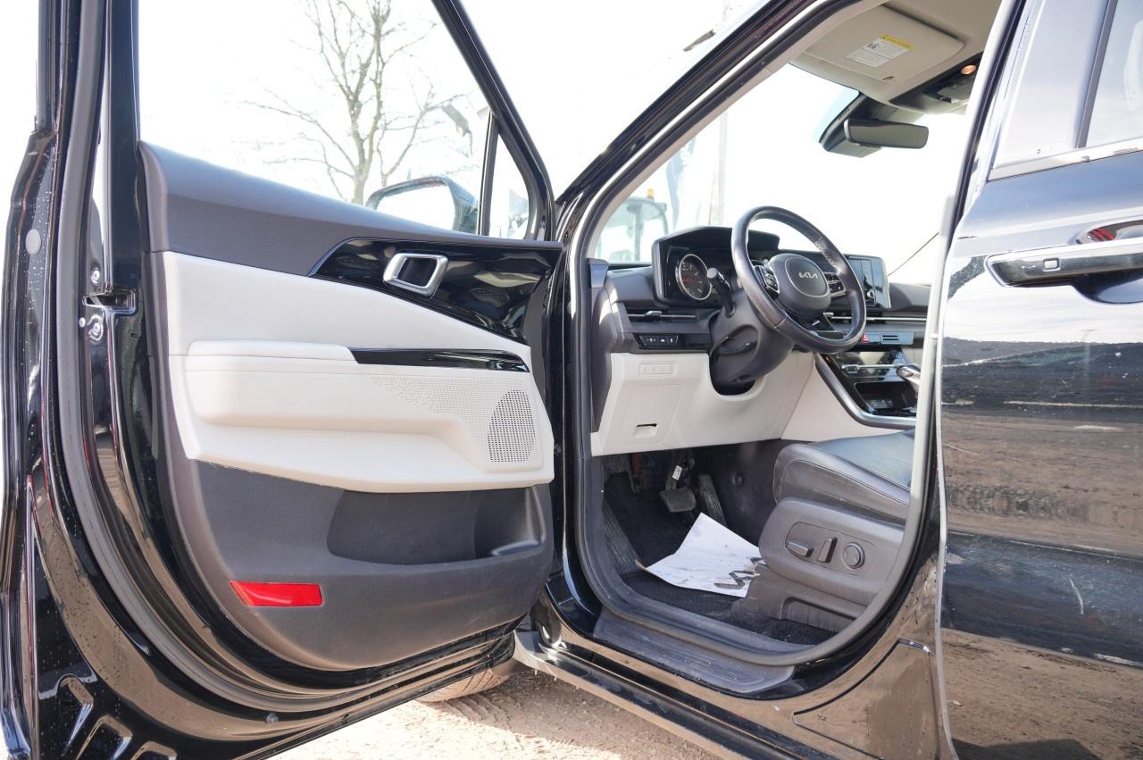 2024 Kia Carnival EX FWD Photo