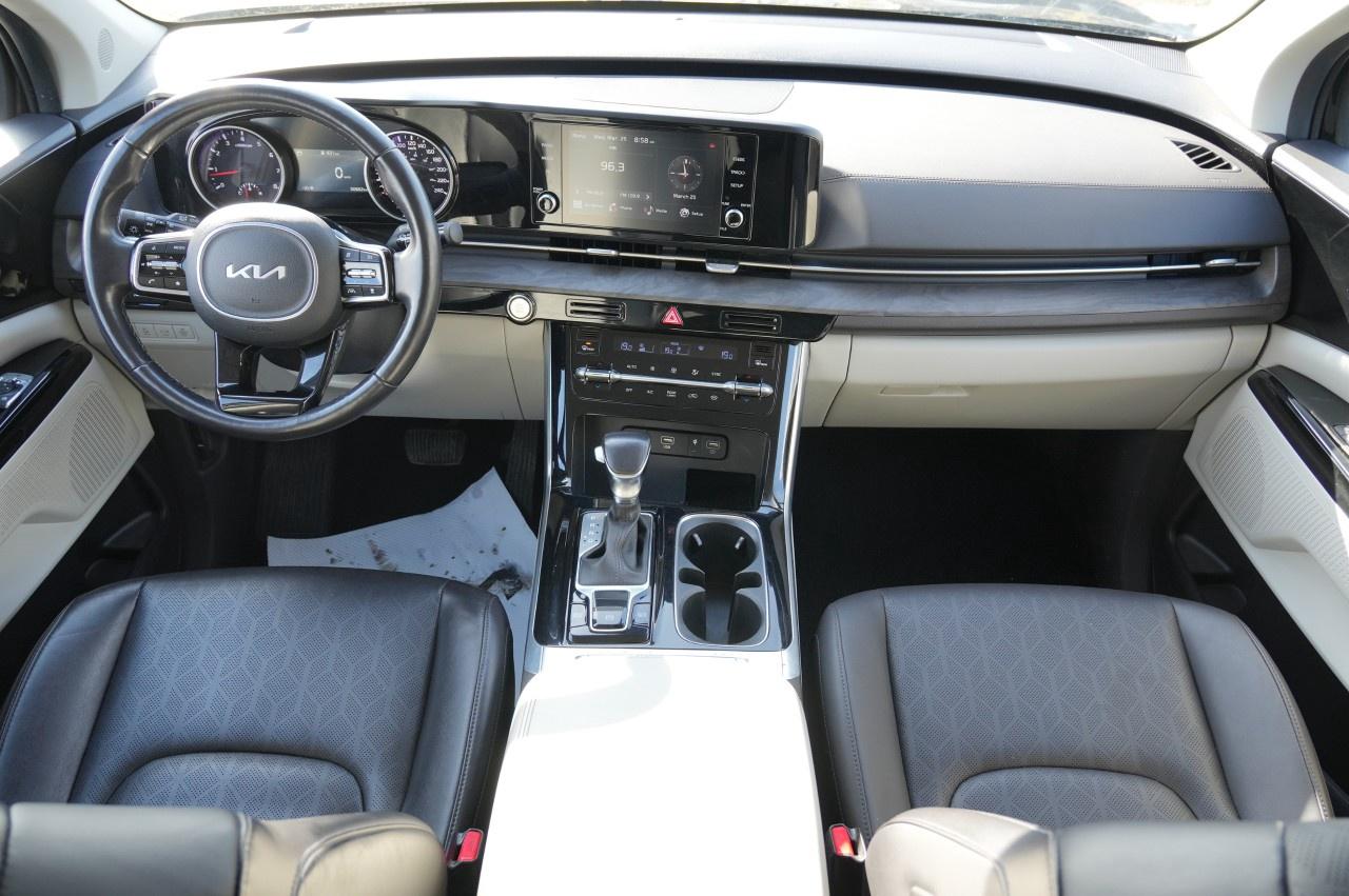 2024 Kia Carnival EX FWD Photo