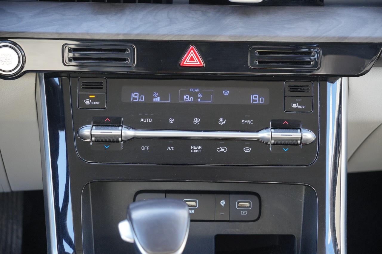 2024 Kia Carnival EX FWD Photo
