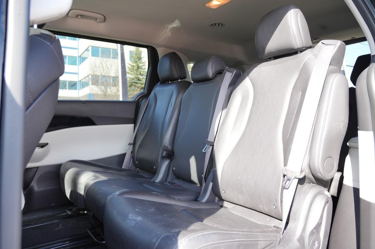 2024 Kia Carnival EX FWD Photo