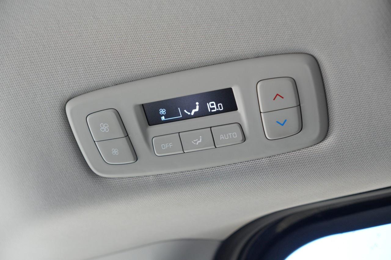 2024 Kia Carnival EX FWD Photo