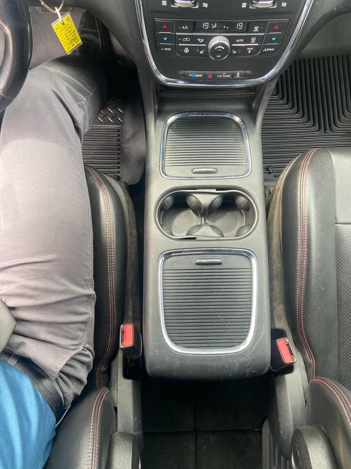 2020 Dodge Grand Caravan GT Photo