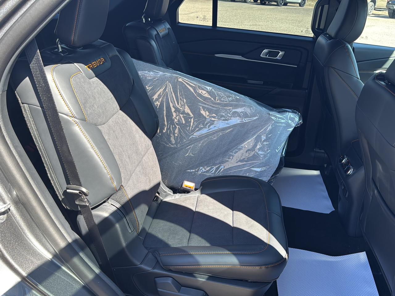 2026 Ford Explorer TREMOR Photo
