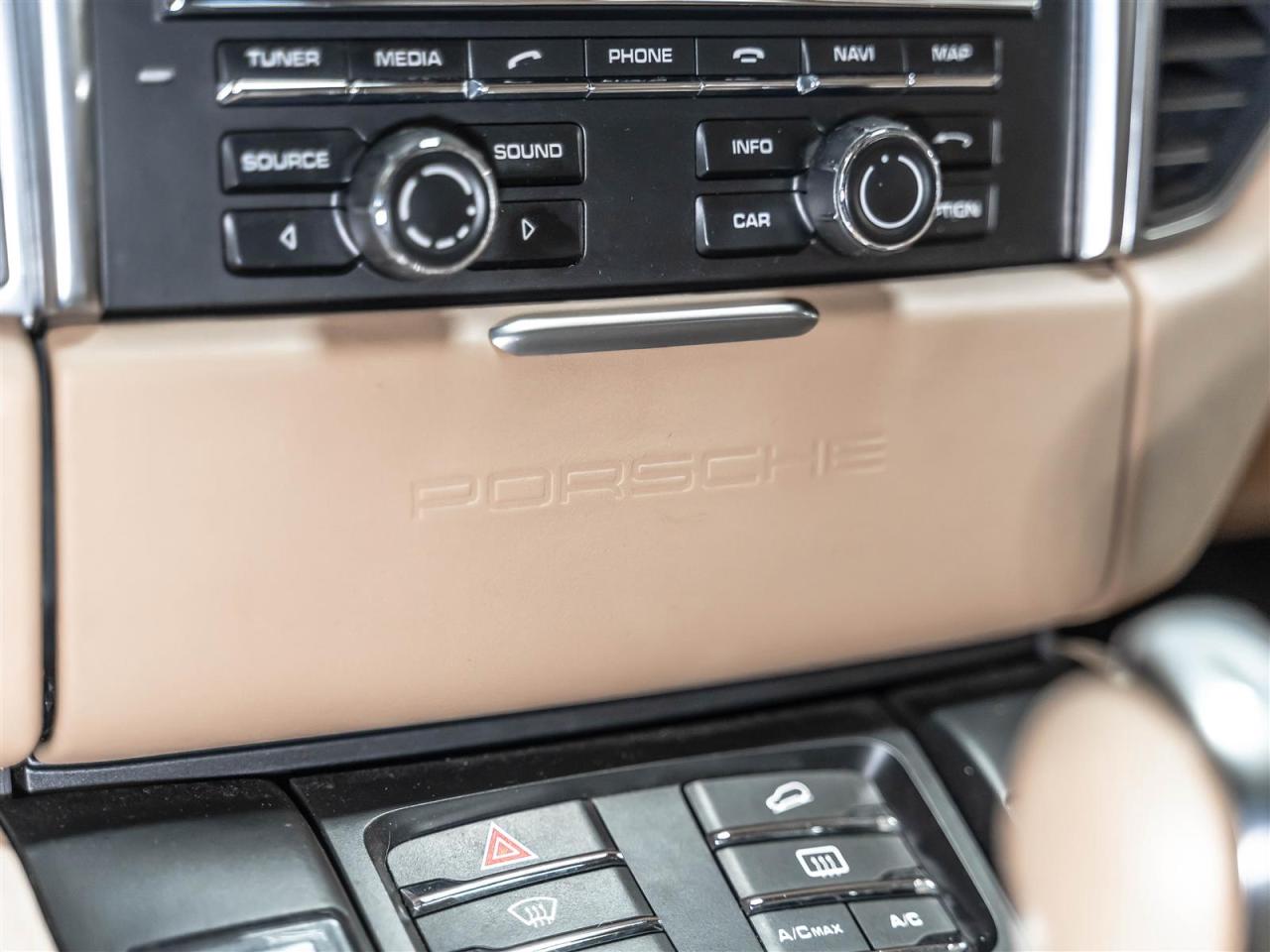 2015 Porsche Macan TURBO|SPORT CHRONO|PREMIUM|CARBON|PASM|BOSE Photo