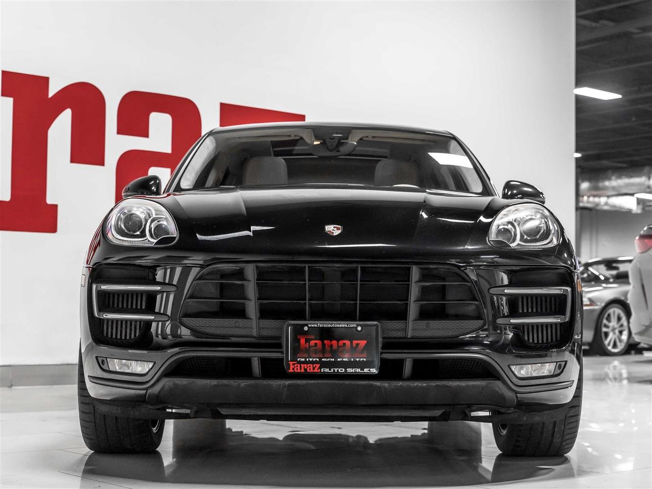 2015 Porsche Macan TURBO|SPORT CHRONO|PREMIUM|CARBON|PASM|BOSE Photo