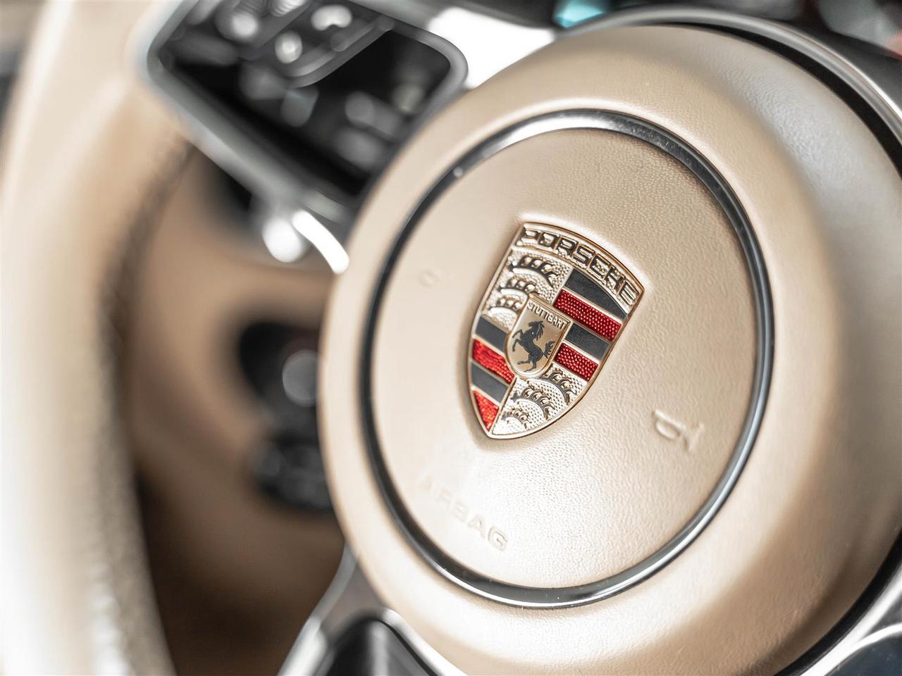 2015 Porsche Macan TURBO|SPORT CHRONO|PREMIUM|CARBON|PASM|BOSE Photo