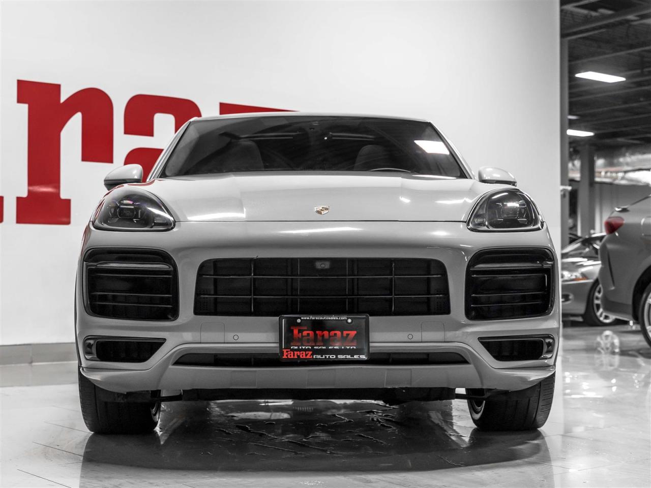 2022 Porsche Cayenne GTS|COUPE|PREMIUM PLUS|CARBON|SPORT EXHAUST|HEADS-UP Photo