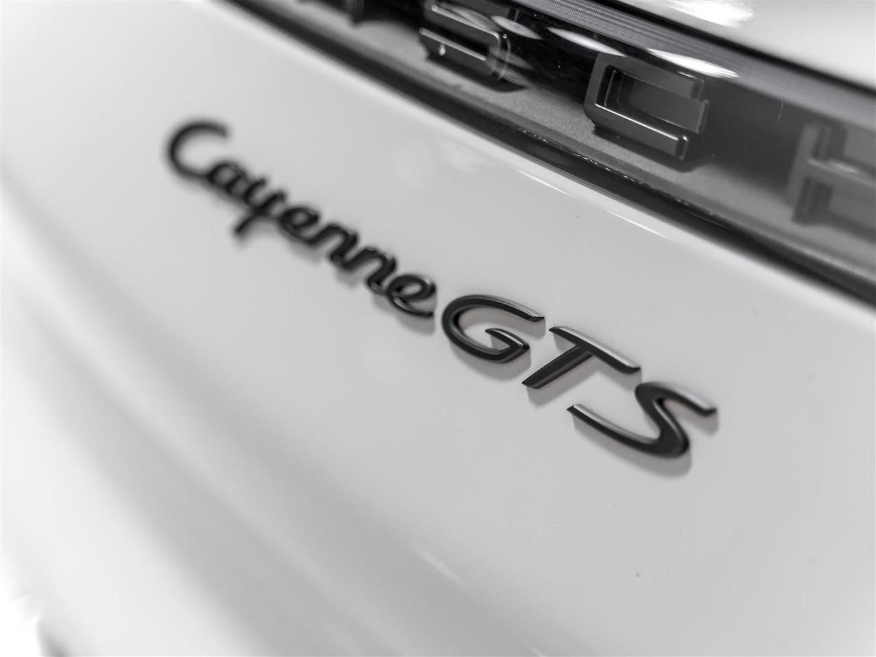 2022 Porsche Cayenne $767 BI WEEKLY $5000 DOWN *** GTS|COUPE|PREMIUM PLUS|CARBON|SPORT EXHAUST|HEADS-UP Photo