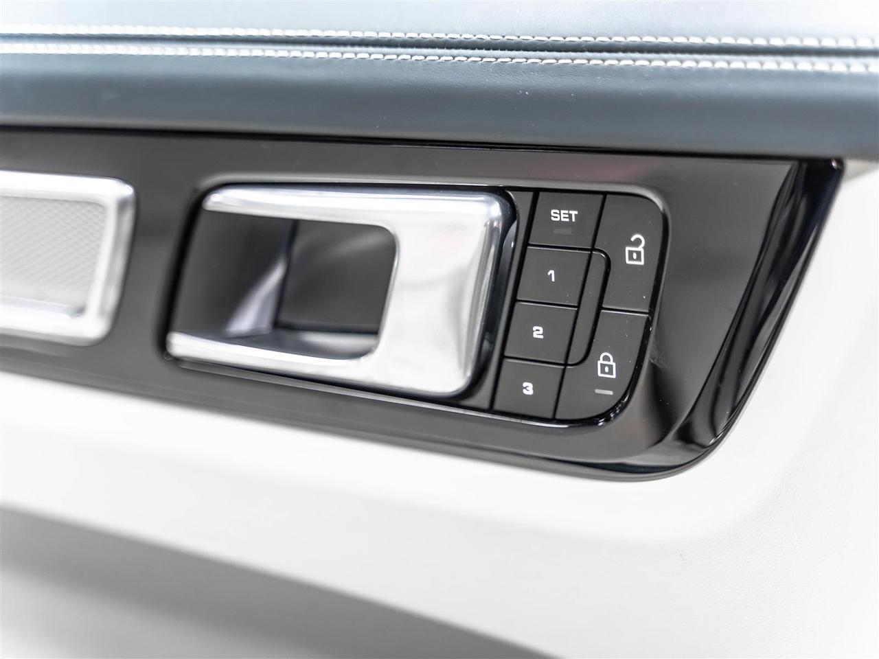 2022 Porsche Cayenne $767 BI WEEKLY $5000 DOWN *** GTS|COUPE|PREMIUM PLUS|CARBON|SPORT EXHAUST|HEADS-UP Photo