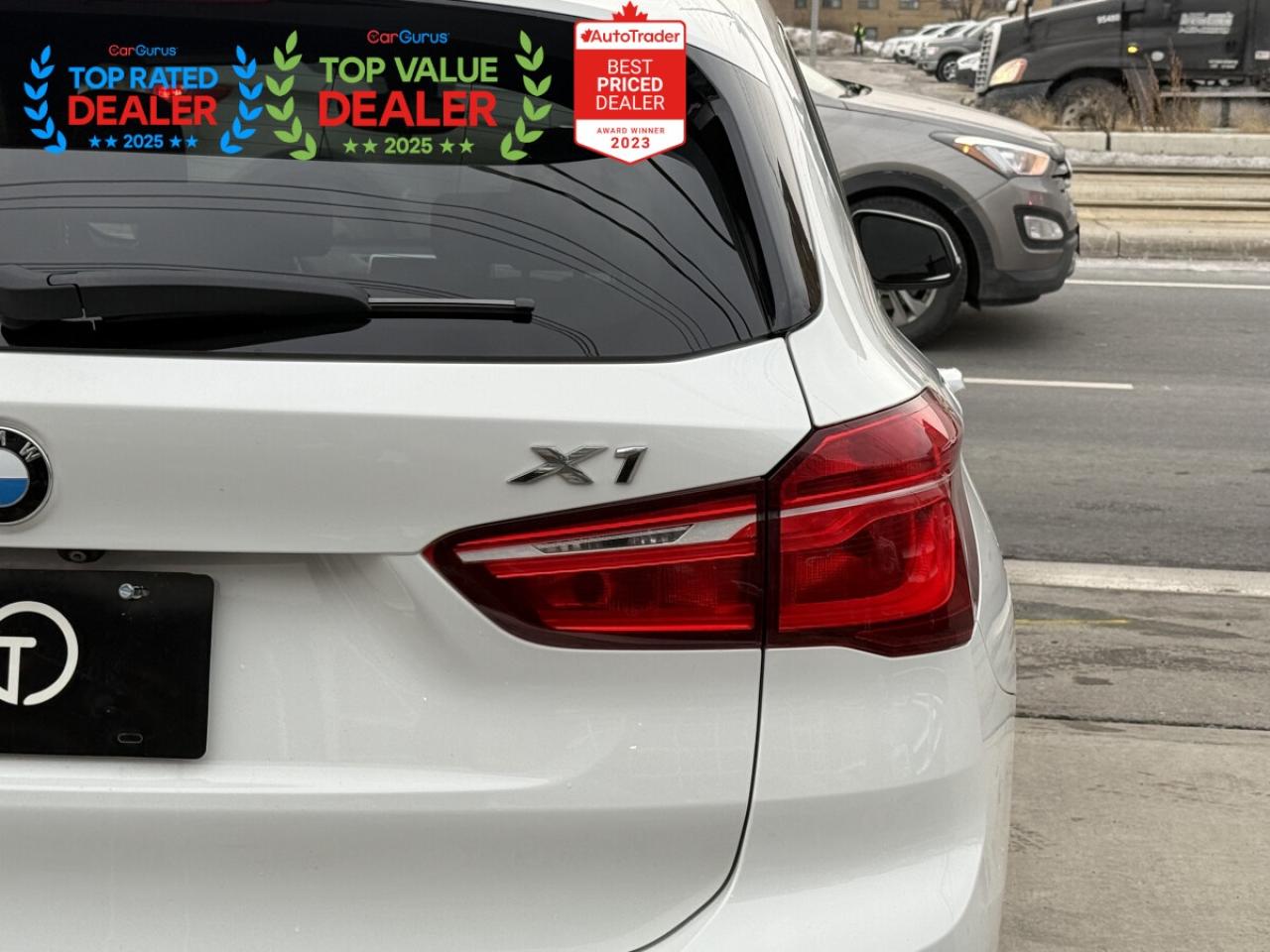 2016 BMW X1 | PREMIUM | PANO | HUD | NAVI Photo