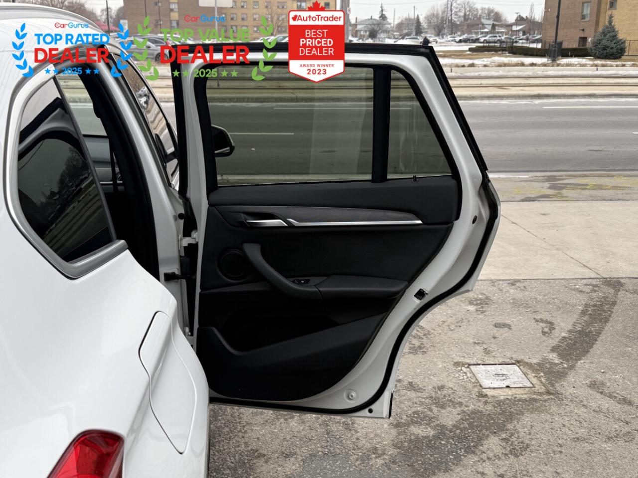 2016 BMW X1 | PREMIUM | PANO | HUD | NAVI Photo