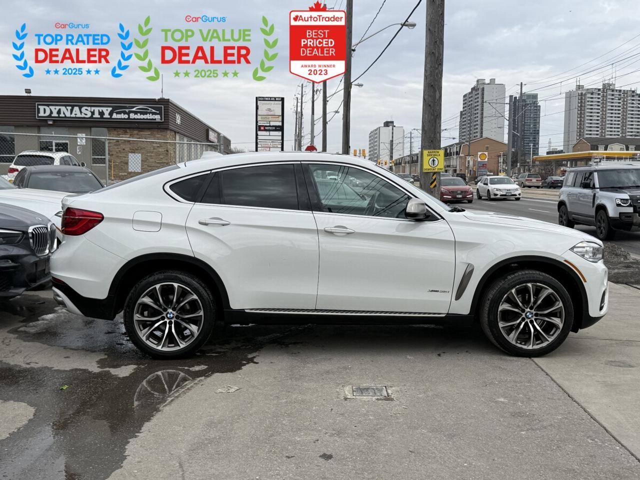 2015 BMW X6 | PREMIUM PKG | PANO | NAVI | HUD | LOADED Photo