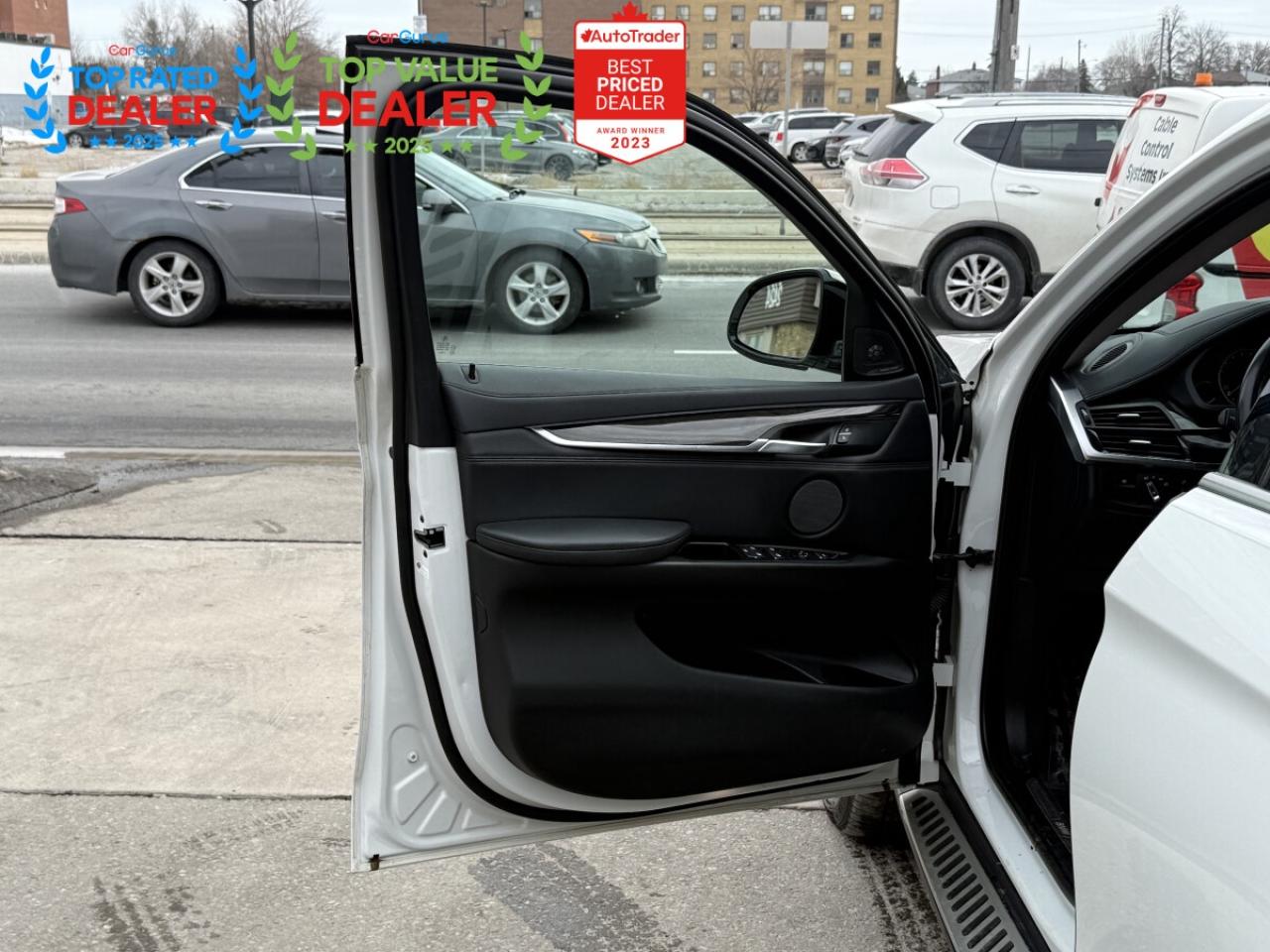 2015 BMW X6 | PREMIUM PKG | PANO | NAVI | HUD | LOADED Photo