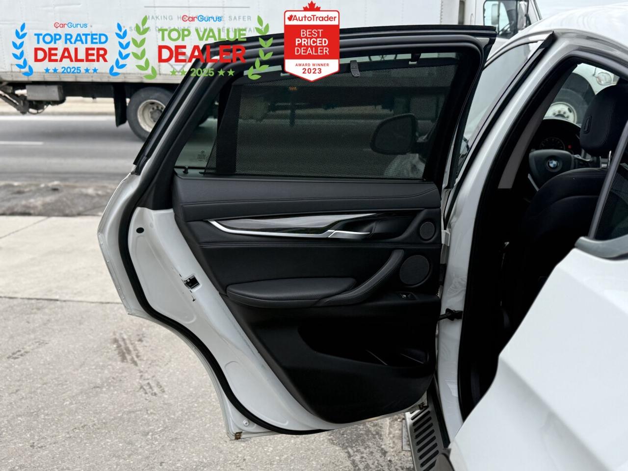 2015 BMW X6 | PREMIUM PKG | PANO | NAVI | HUD | LOADED Photo