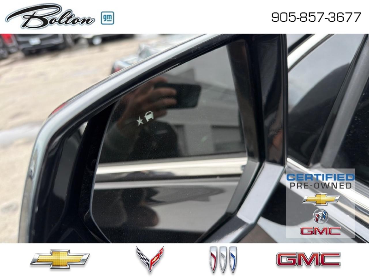 2023 GMC Yukon XL SLT - One owner - Non-smoker Photo