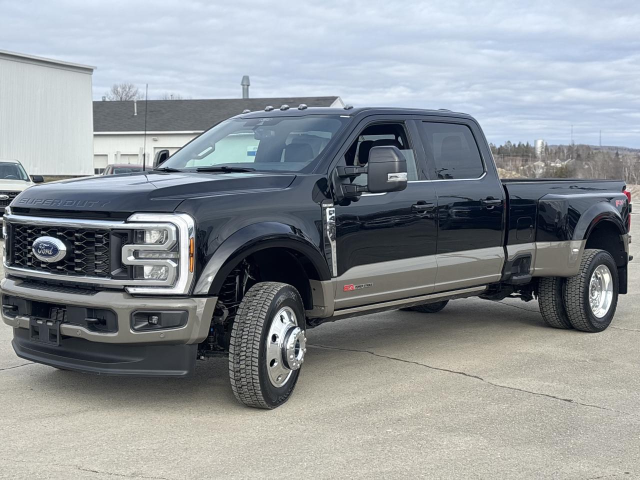 2026 Ford SUPERDUTY F-450® King Ranch® Photo1
