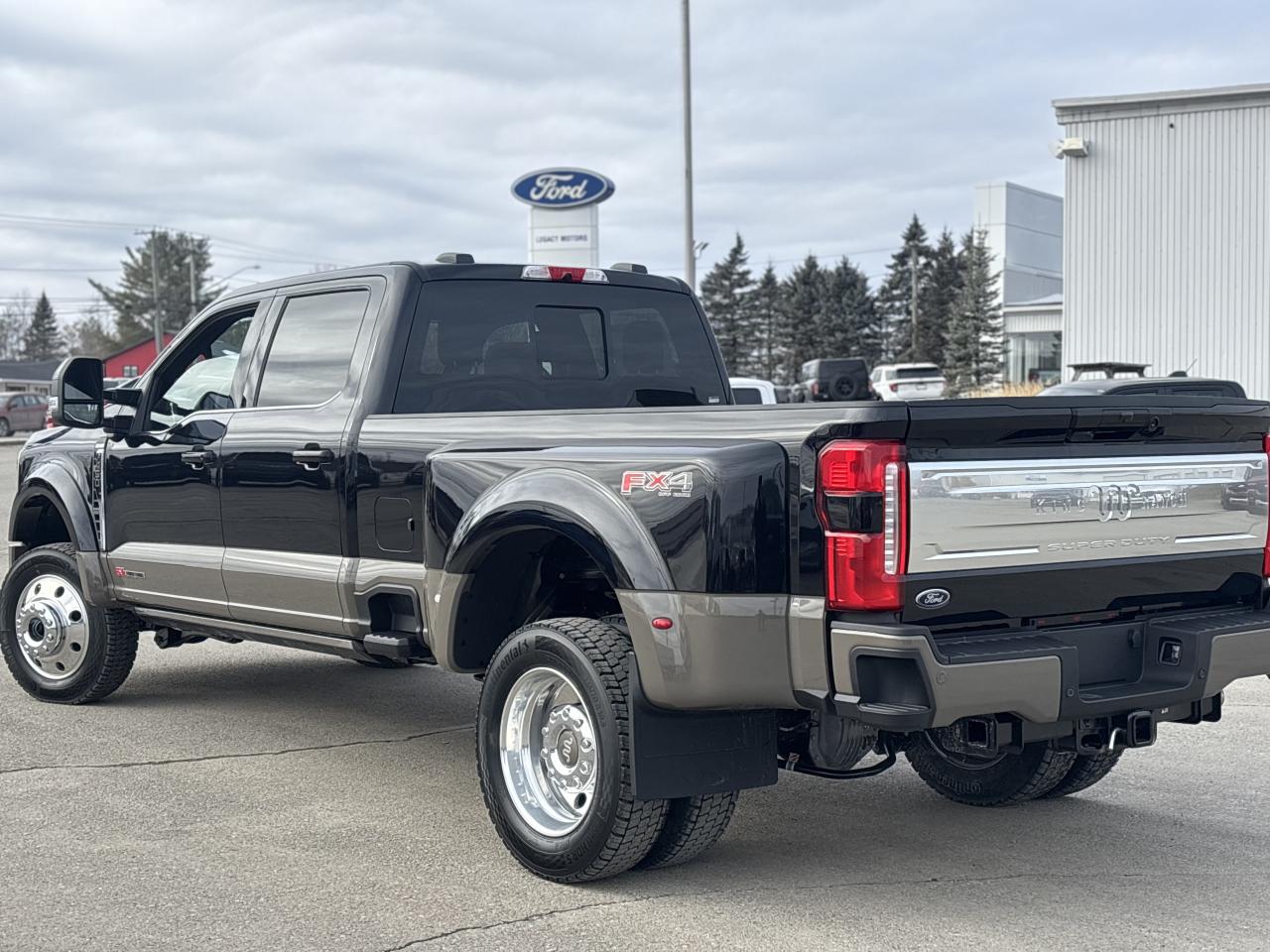 2026 Ford SUPERDUTY F-450® King Ranch® Photo2