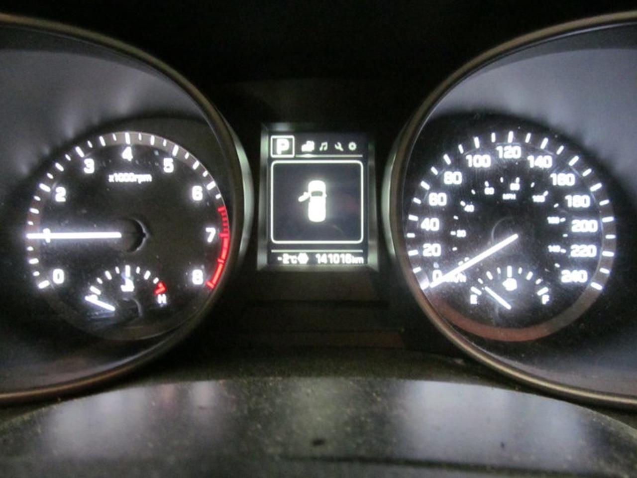13704734