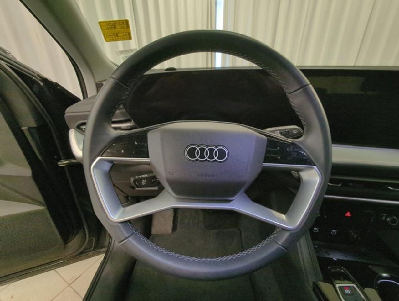 13704746