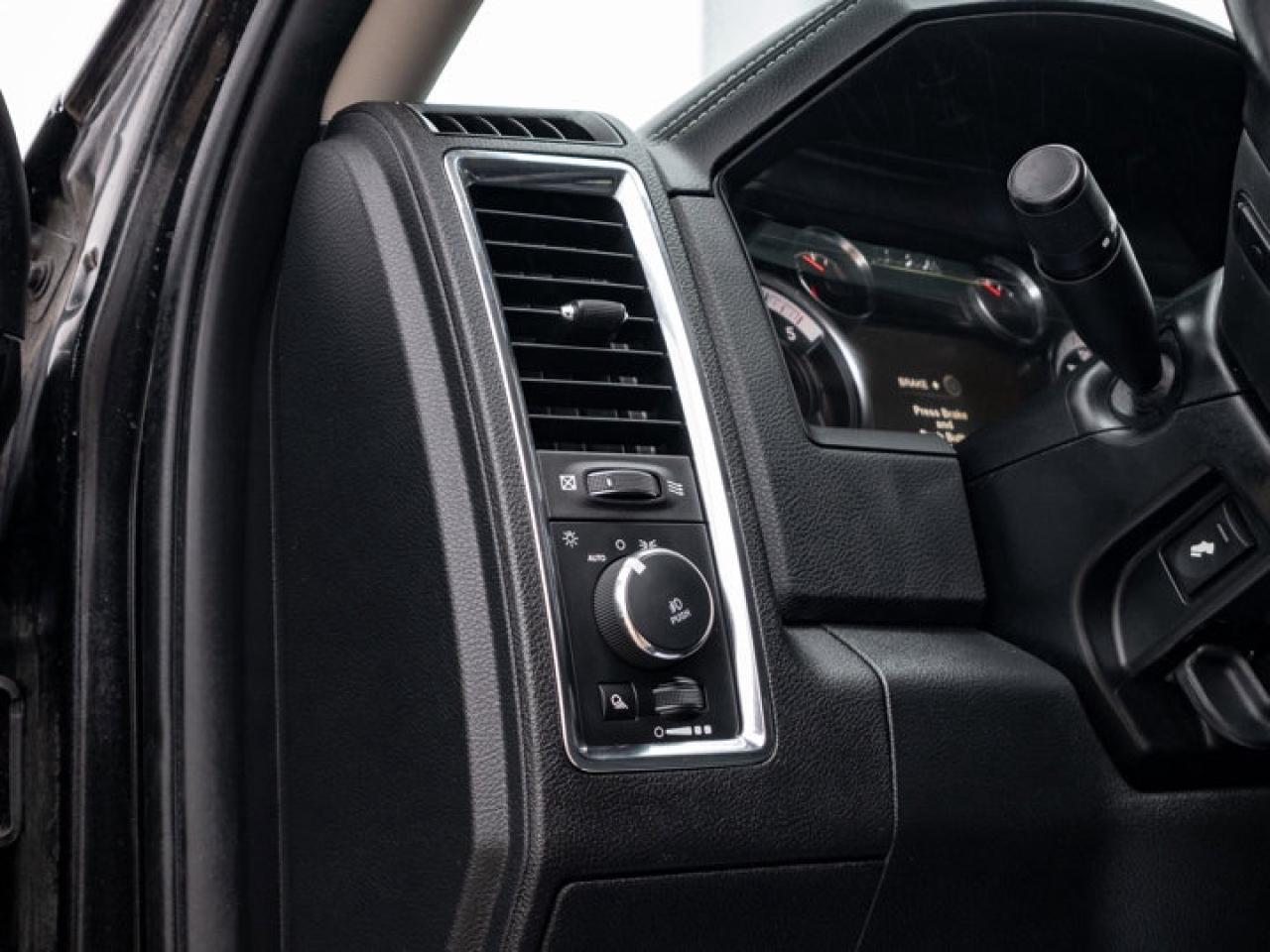 2017 RAM 1500 Laramie Photo