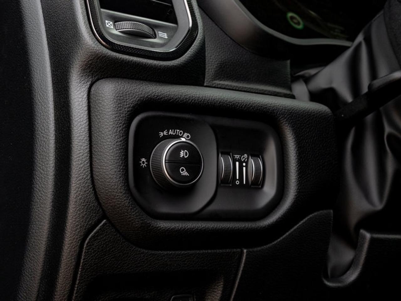 2026 RAM 1500 SPORT Photo