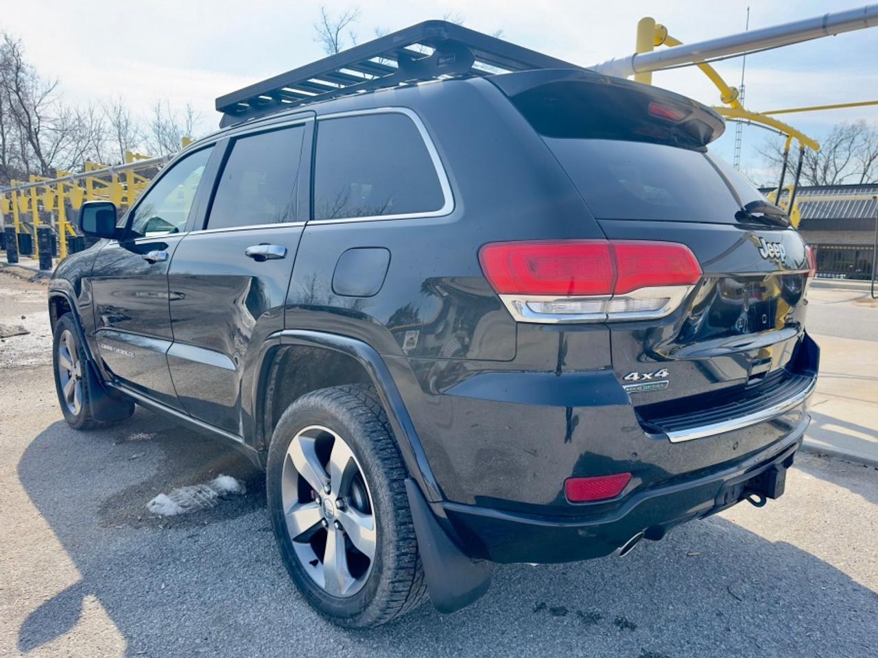 2015 Jeep Grand Cherokee * 4X4 * NO ACCIDENTS * DIESEL OVERLAND Photo2