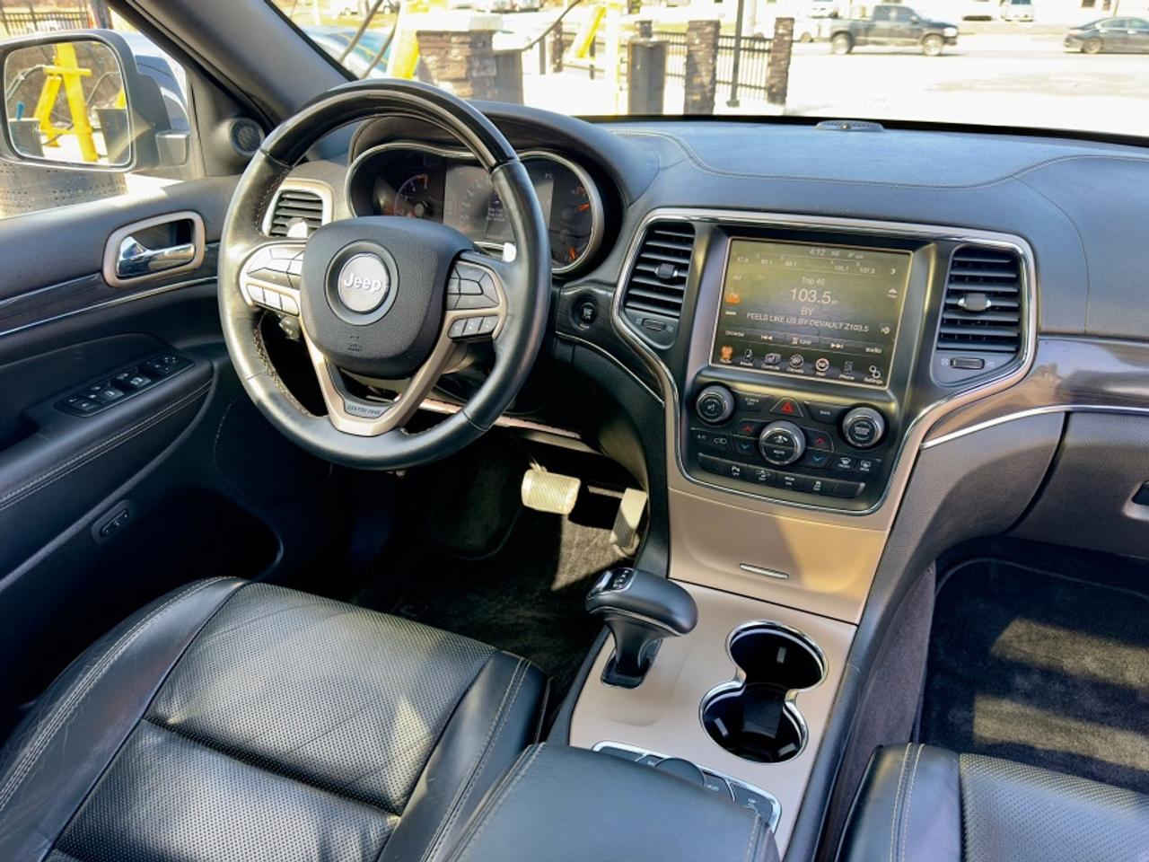 2015 Jeep Grand Cherokee * 4X4 * NO ACCIDENTS * DIESEL OVERLAND Photo