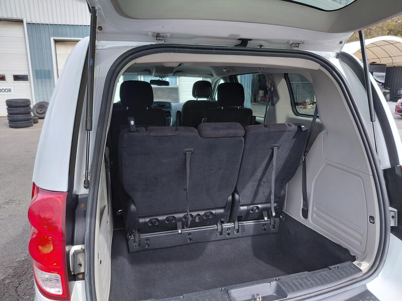 2016 Dodge Grand Caravan SXT Photo