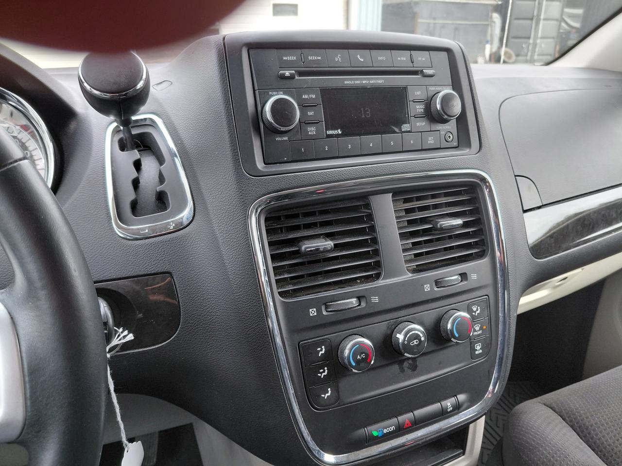 2016 Dodge Grand Caravan SXT Photo