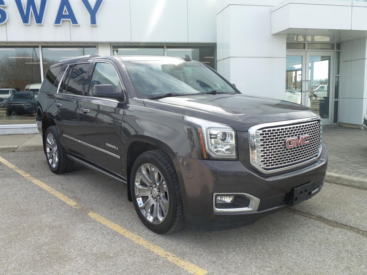 2016 GMC Yukon DENALI, LEATHER, MOONROOF, AS TRADED Photo2