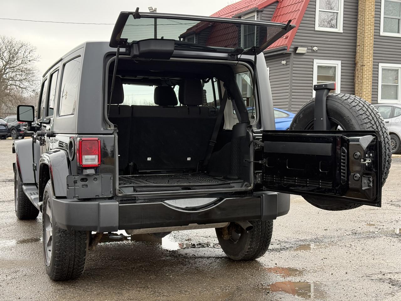 2018 Jeep Wrangler Sahara Photo