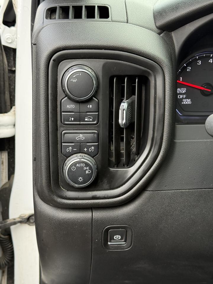 2020 Chevrolet Silverado 1500 Custom Photo