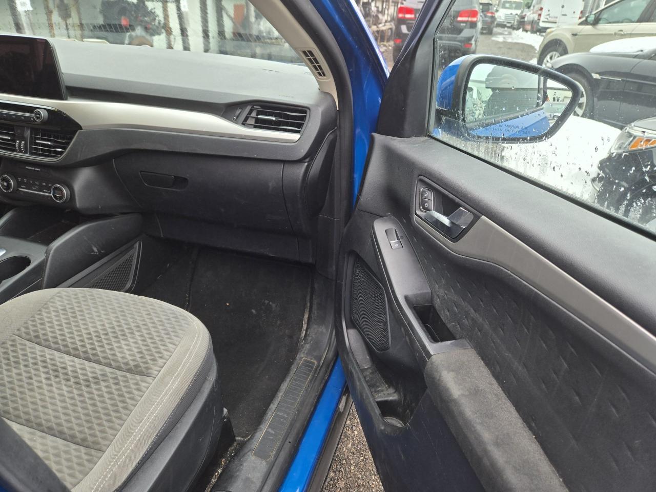 2020 Ford Escape SE - Photo #9